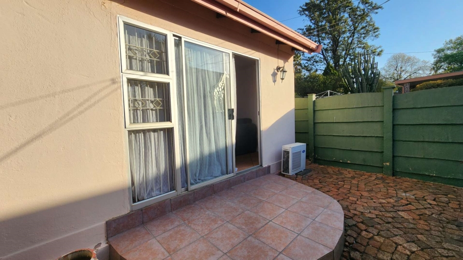 5 Bedroom Property for Sale in Fleurdal Free State